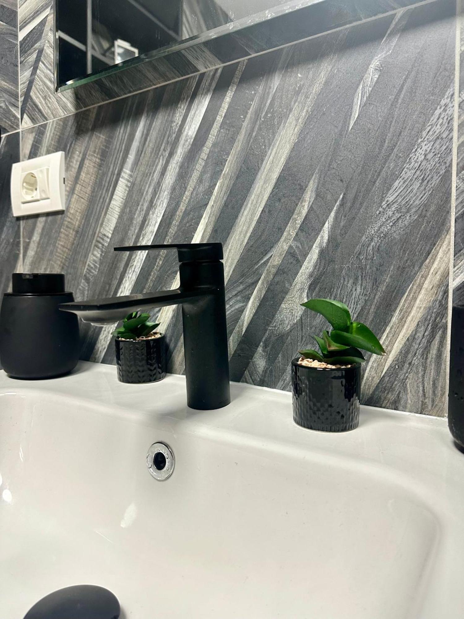 Ppu Home Timişoara Exteriör bild